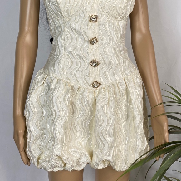 22 - ROMPER WITH RHINESTONE BUTTONS - Picture 9 of 10